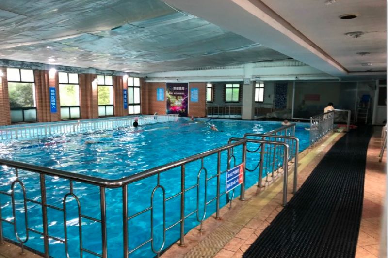 Hongqiao New Town Swimming Pool